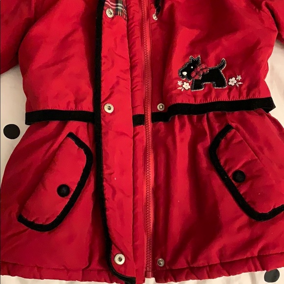 Red Coat 🧥 - Picture 3 of 5